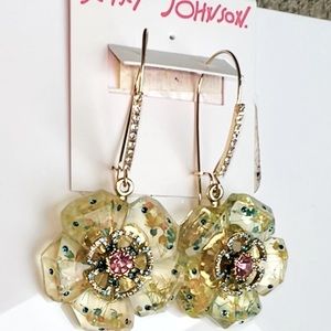 Betsey Johnson Sweetness and Light flower Earrings